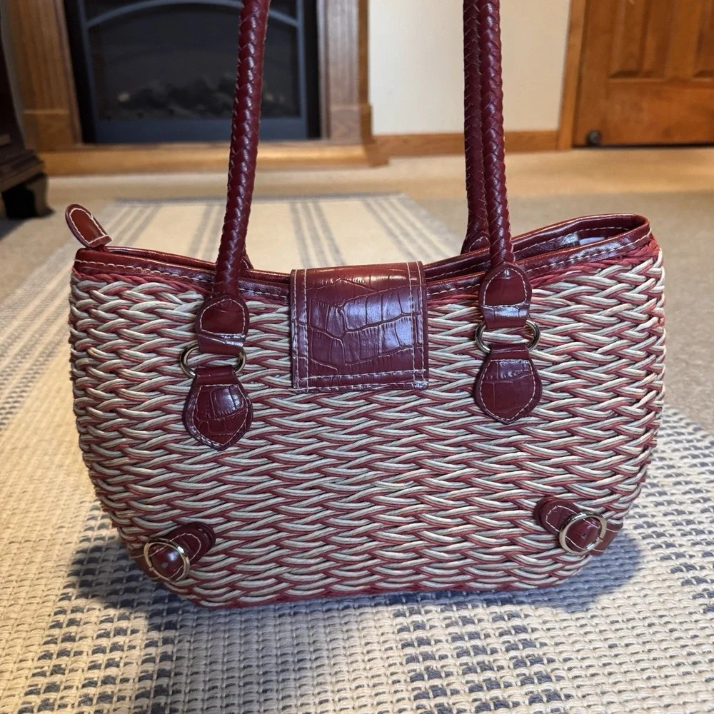 Brighton Wicker Purse With Leather Straps, Zipper Top & Magnetic Leather Flap - Picture 6 of 11